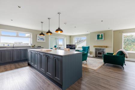 A12 - 1 Wingfield Th