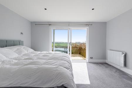 A26 - 1 Wingfield Th