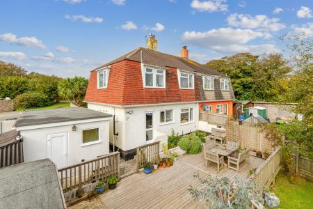 A05 - 2 Woodlands, C