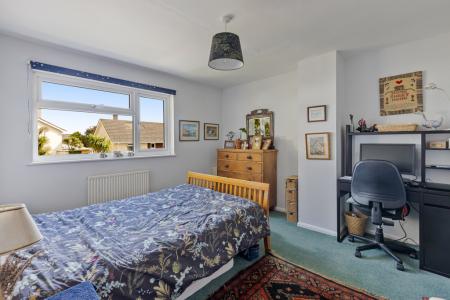 A20 - 3 Crispin Road