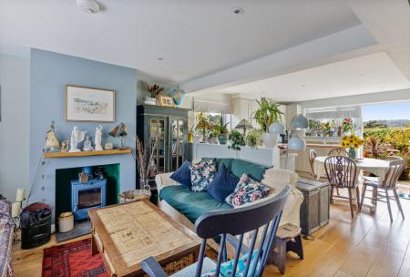 A18 - 3 Crispin Road