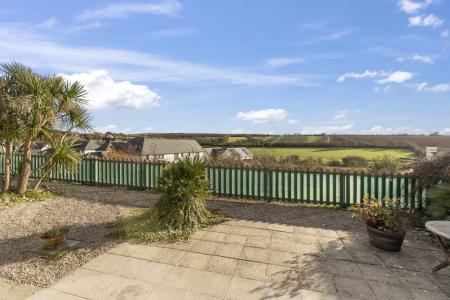 33 Mead Drive - Sitt