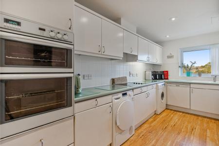 A20 - Embankment Rd,