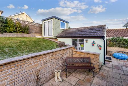 A03 - 3 Ashwood Clos