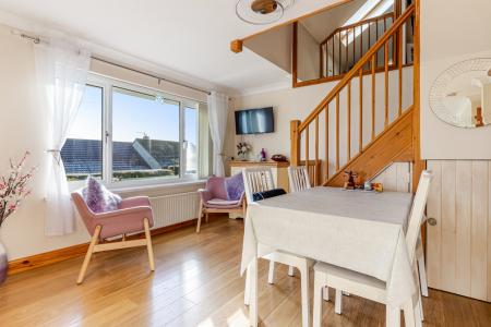 A13 - 3 Ashwood Clos