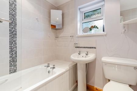 A24 - 3 Ashwood Clos