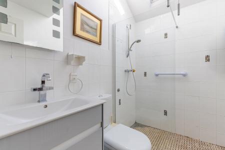 A21 - Broadhurst Sou