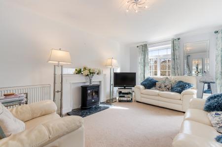 A20 - 25 Knowle Hous