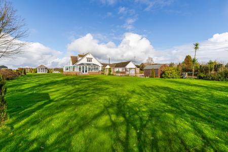 A04 - Westow Lodge C