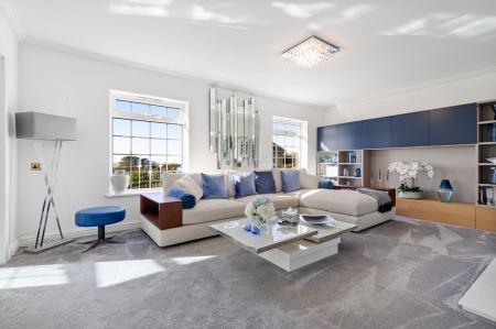 A13 - Westow Lodge C