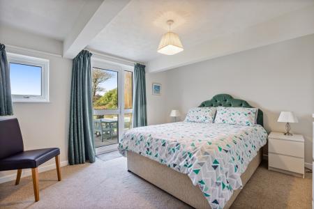 A20 - 13 Hillside Dr