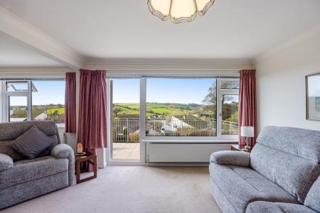 A13 - 13 Hillside Dr