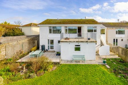 A05 - 13 Hillside Dr