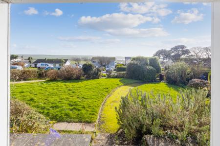 A04 - Mead Lane Thur