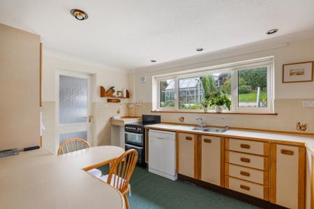 A12 - Lower Warren R