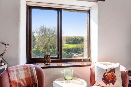 A06 - 4 Meadow Court