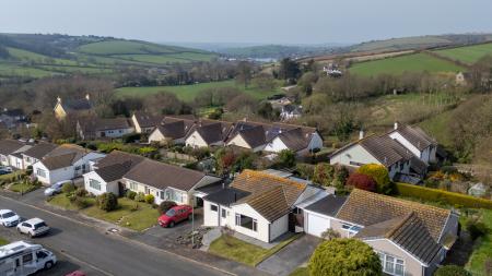 A02 - 10 Coombe Mead