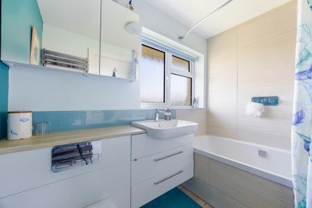 A24 - 4 The Precinct