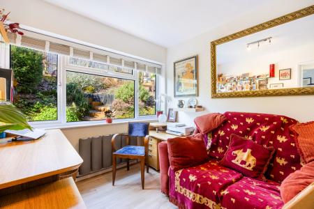 A18 - 4 The Precinct