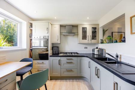 A19 - 4 The Precinct