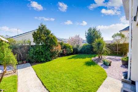 A11 - 4 The Precinct