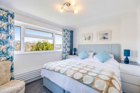 A21 - 4 The Precinct