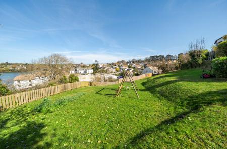 1439488-8-69d50b9fb3