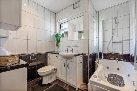 A21 - Eight Bells Be