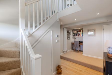 A31 - Ridge House We