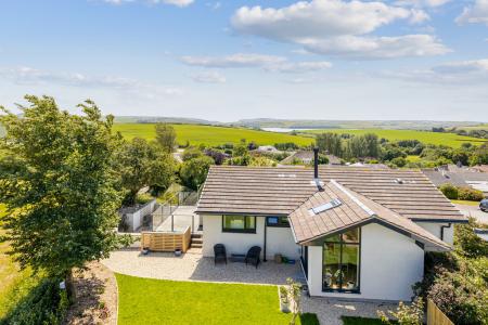 A13 - Ridge House We