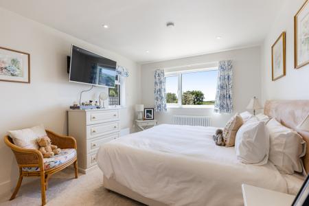 A33 - Ridge House We