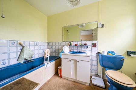 1364816-17-68e935718