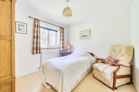 1303609-26-6849c90a8