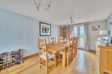 1334569-31-689df1634