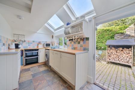 1360918-5-68dbb1a2b5