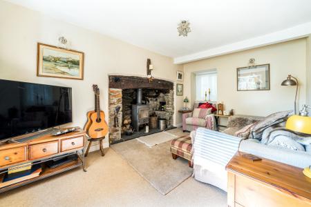 1302537-18-684952ab9