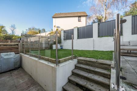 1383688-20-691df7d00