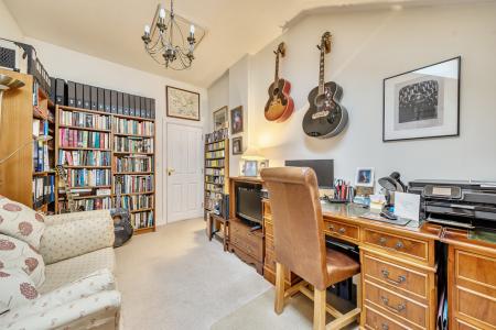 1363075-12-68e93681b