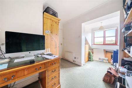 Bedroom/Office