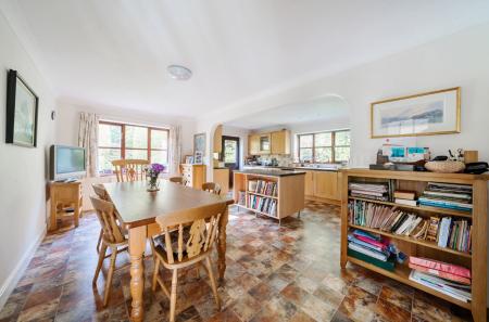 Kitchen/Dining Room