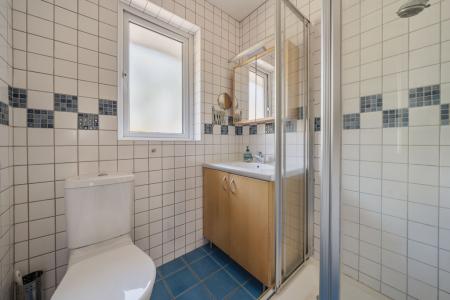 1282727-2-68416bd485