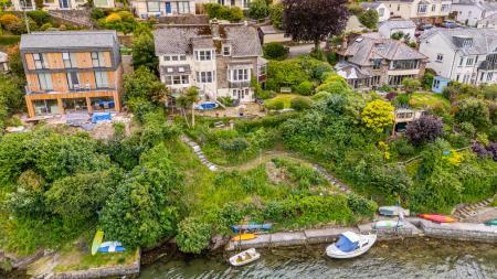 A33 - Greystones, No