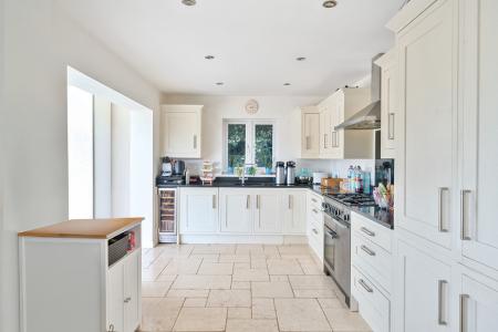 1334806-64-689f4d4a7