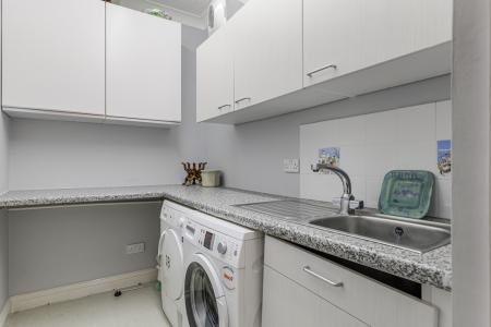 A43 - Kiora 7 Church