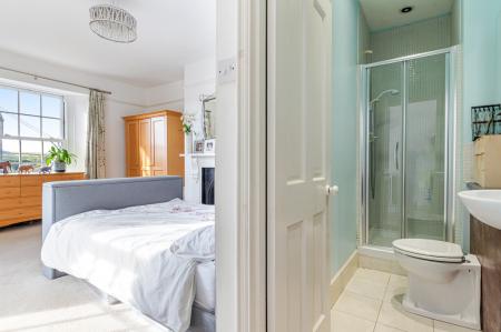 A21 - 9 Fore Street,