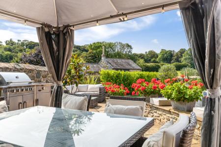 A03 - Elder Hareston