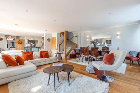 A14 - Elder Hareston