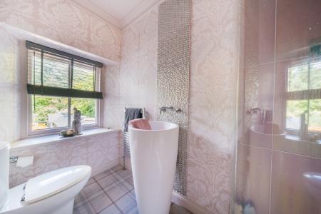 1344036-17-68b1be4ed