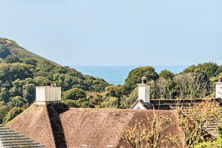 1349537-4-68c2b253e1