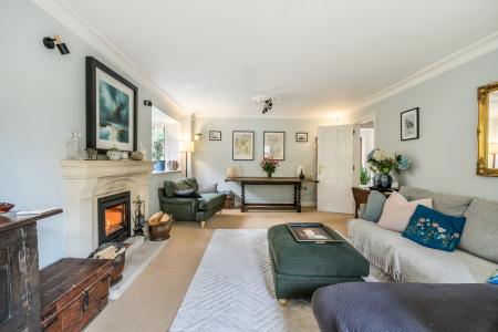 1373454-23-69023d1e2